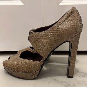 Devi Kroell Snakeskin/Reptile Peep Toe Heels